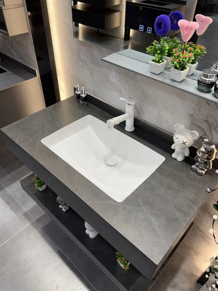 Outdoor Bathroom Slate Cabinet